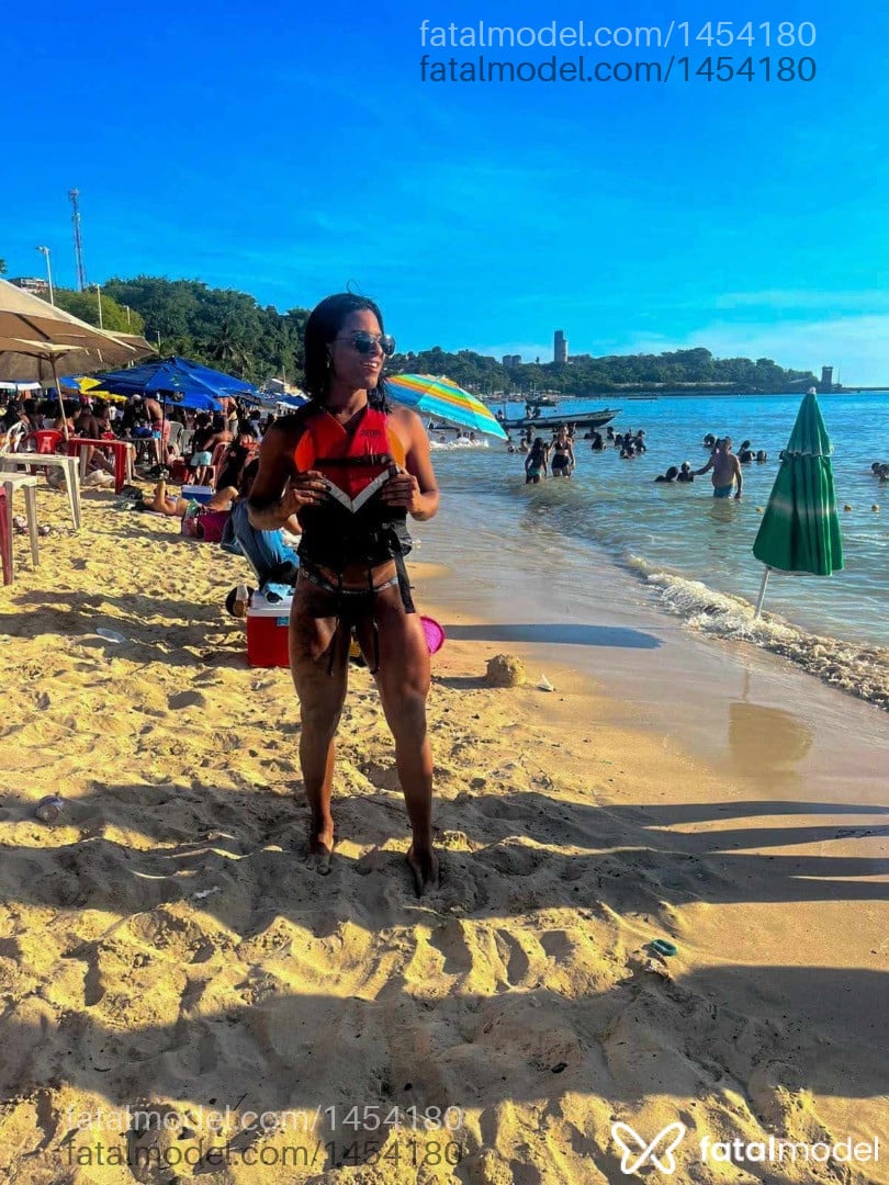 Acompanhante mulher trans morena (o) de olhos castanhos em Salvador - Ana Kelly