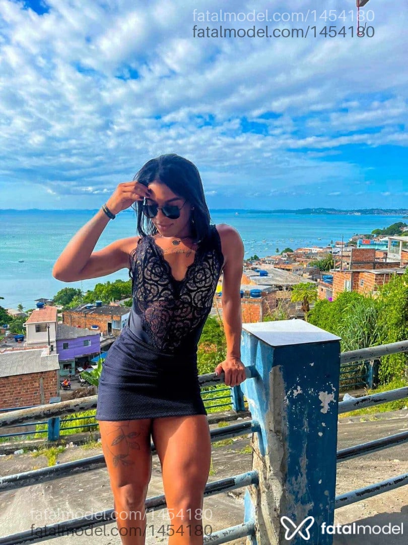 Acompanhante mulher trans morena (o) de olhos castanhos em Salvador - Ana Kelly
