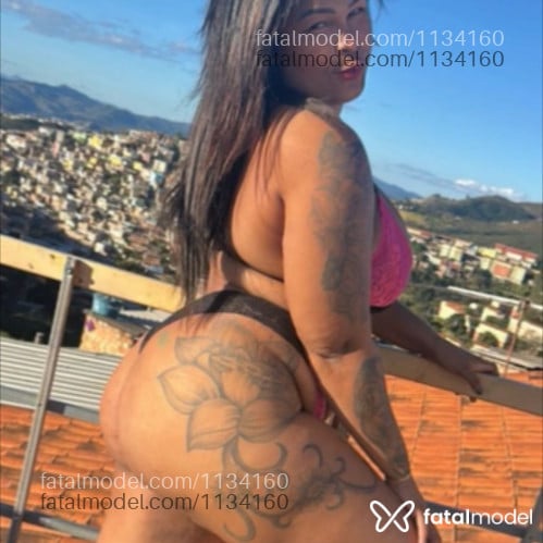Acompanhante mulher morena (o) de olhos castanhos em Divinópolis Acompanhante mulher morena (o) de olhos castanhos em Divinópolis - Nina