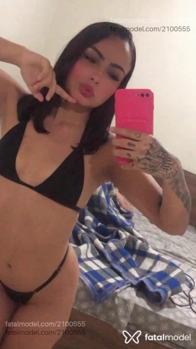 Acompanhante mulher morena (o) de olhos castanhos em São Paulo Acompanhante mulher morena (o) de olhos castanhos em São Paulo - Stephanie