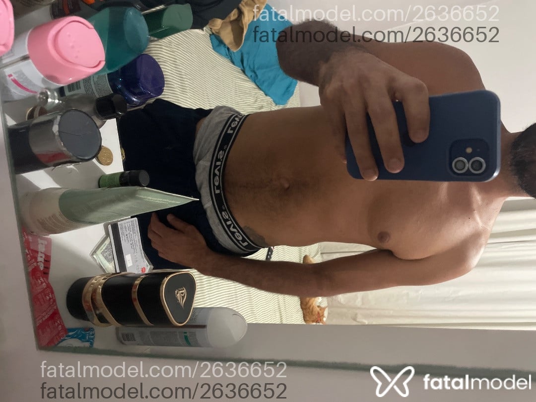 Acompanhante homem com cabelo grisalho de olhos pretos em Porto Velho - Kelvinbrother