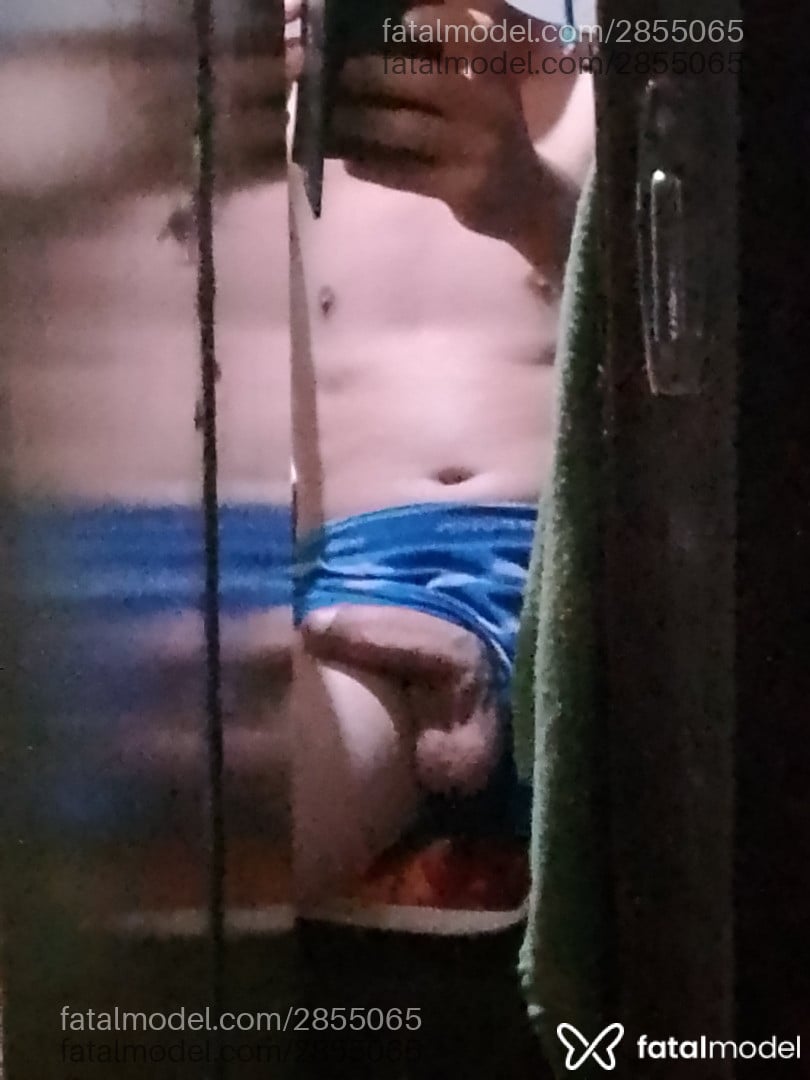 Acompanhante homem morena (o) de olhos pretos em Pato Branco - Rocha