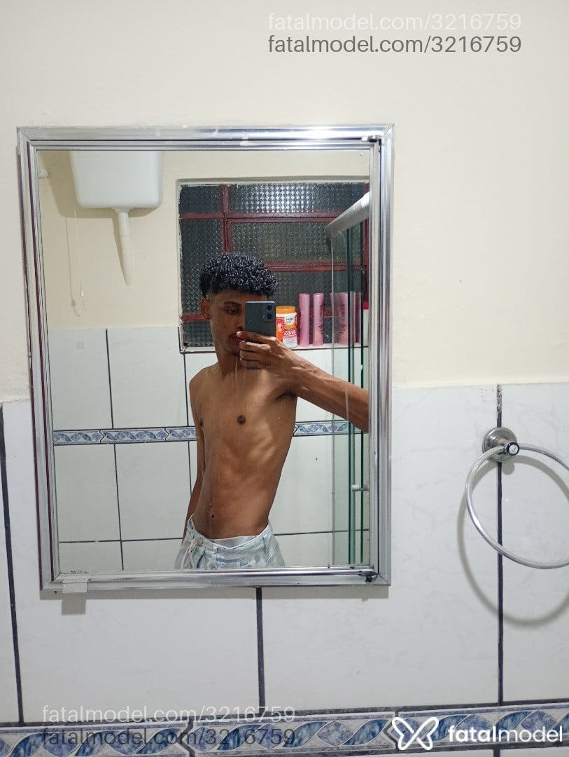 Acompanhante homem morena (o) de olhos castanhos em Brasília - Kaio Silva