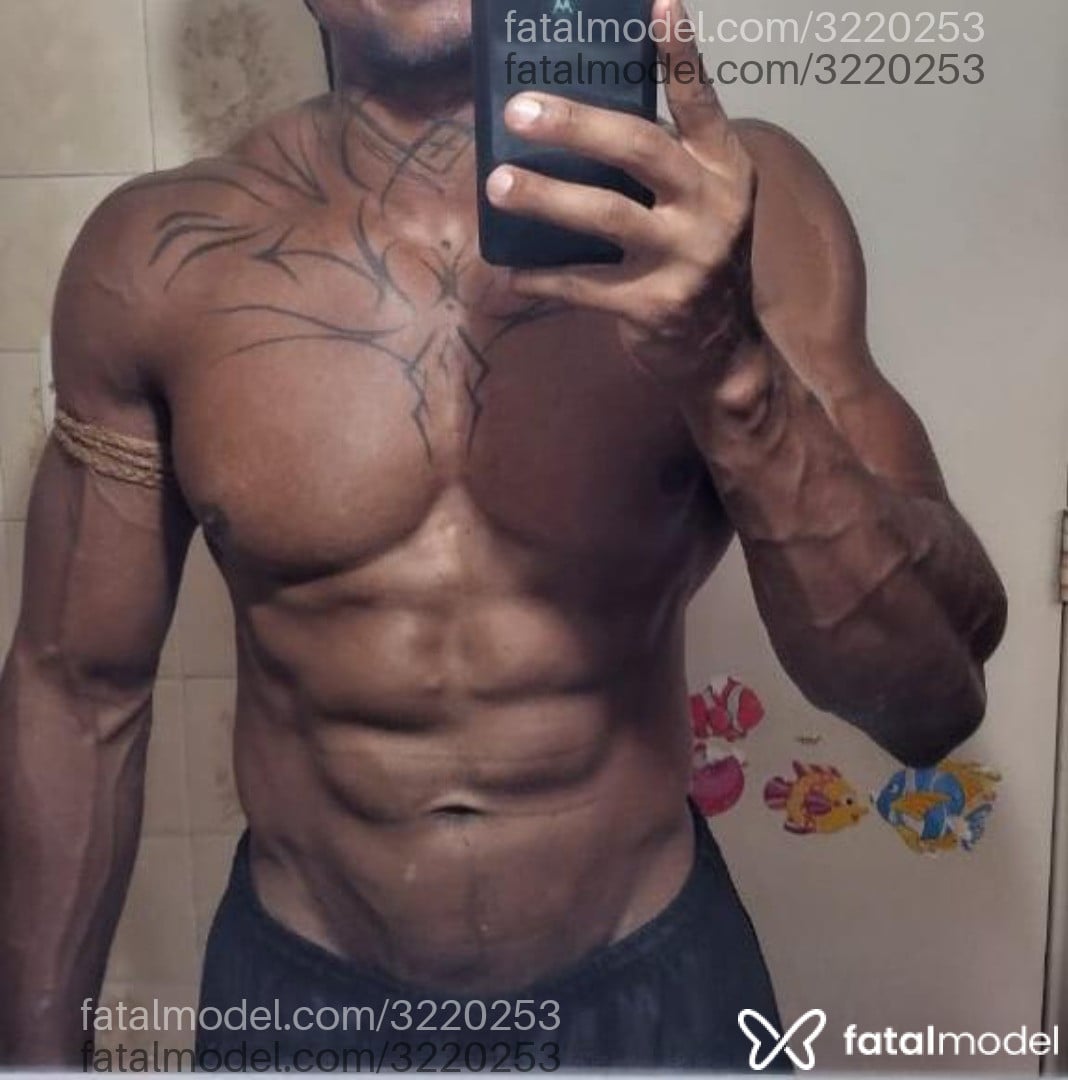 Acompanhante homem sem cabelo de olhos pretos em São Paulo Acompanhante homem sem cabelo de olhos pretos em São Paulo - Vitor