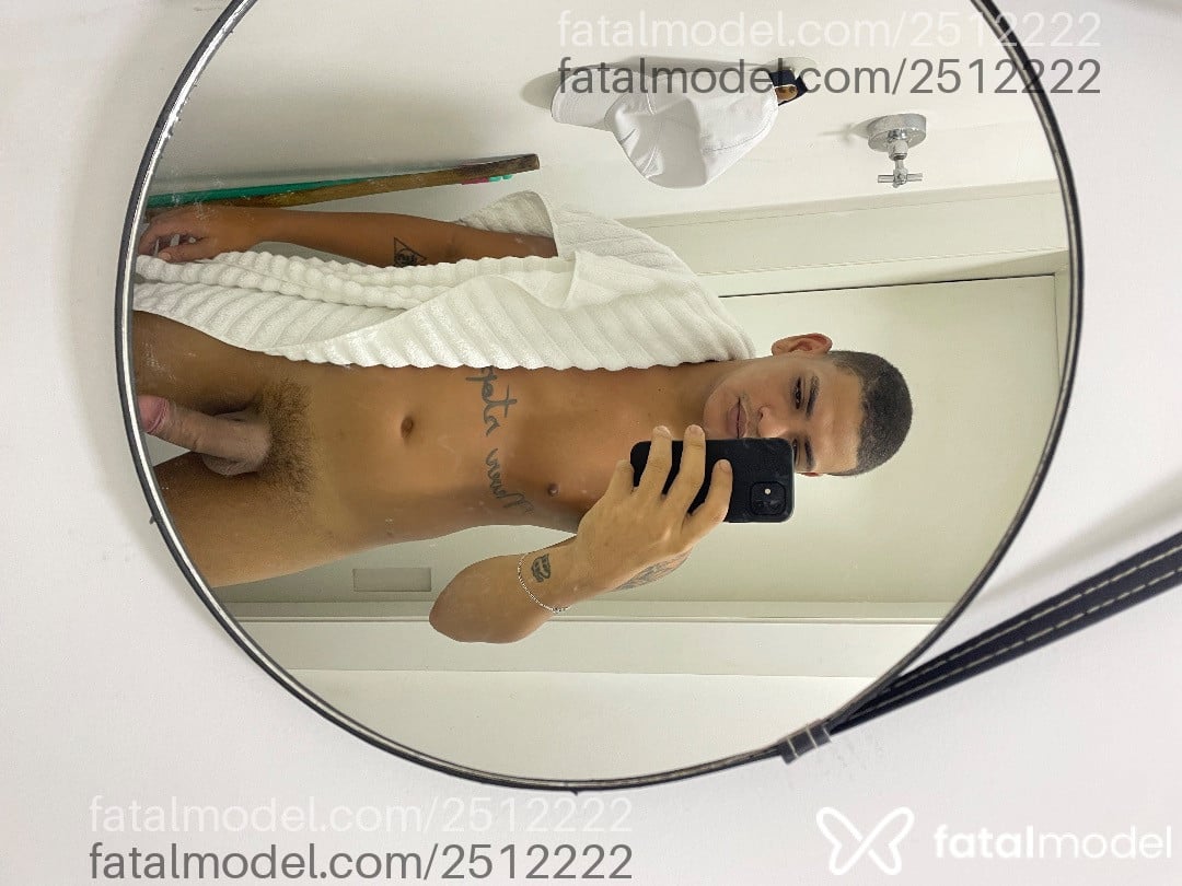 Acompanhante homem com cabelo castanho de olhos castanhos em São Paulo - Gabriel Barros