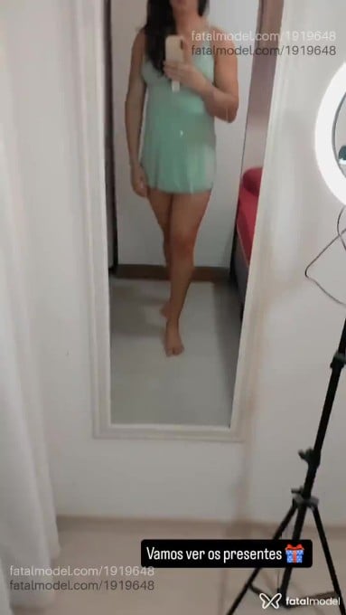 Acompanhante mulher trans com cabelo castanho de olhos castanhos em São Paulo - Julia