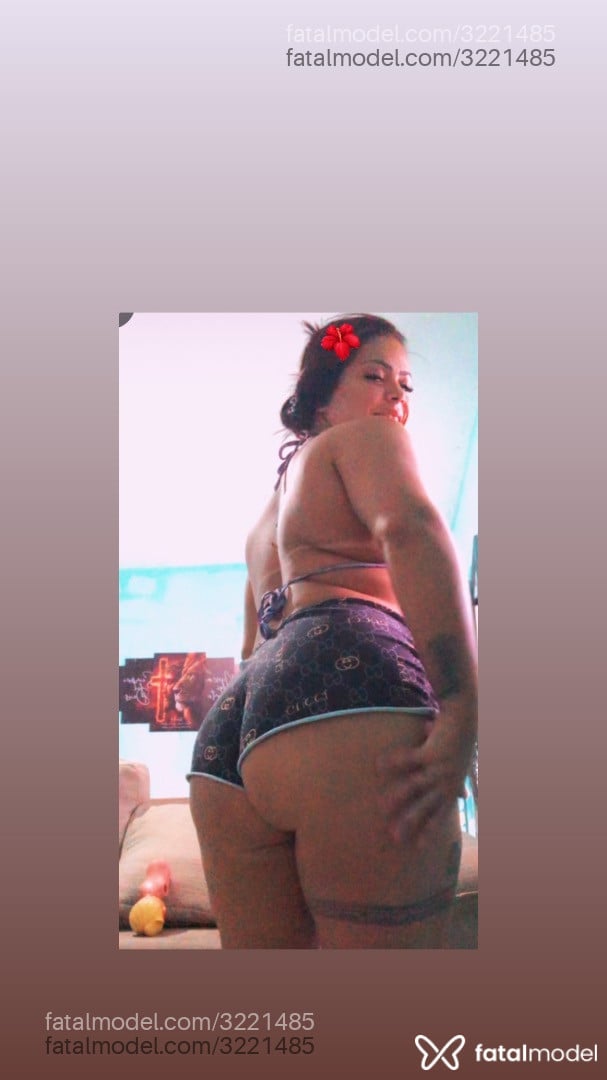 Acompanhante mulher morena (o) de olhos castanhos em Virtual - Branca Maldita