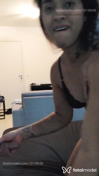 Acompanhante mulher trans com cabelo castanho de olhos castanhos em São Paulo - Julia