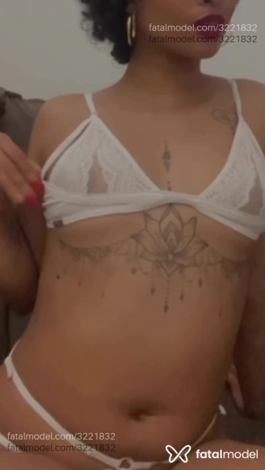 Acompanhante mulher ruiva (o) de olhos castanhos em São Paulo - Lunaa
