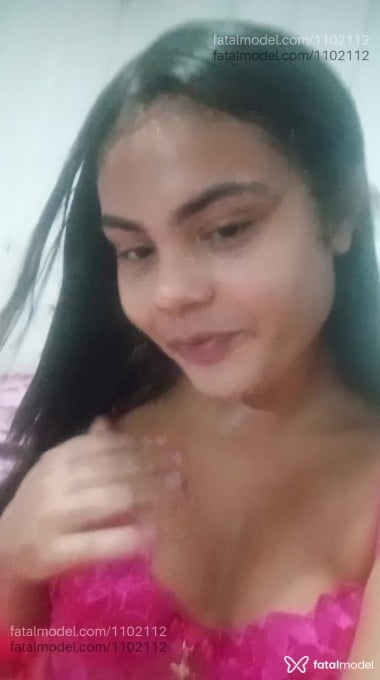 Acompanhante mulher trans com cabelo castanho de olhos castanhos em Lucas do Rio Verde Acompanhante mulher trans com cabelo castanho de olhos castanhos em Lucas do Rio Verde - Onika