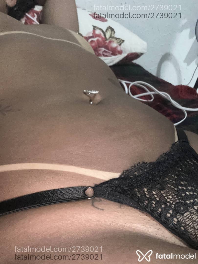Acompanhante mulher morena (o) de olhos pretos - Olivia Acompanhante mulher morena (o) de olhos pretos - Olivia