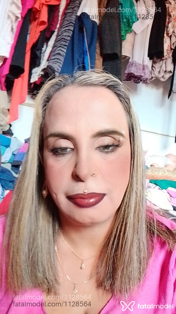 Acompanhante mulher loira (o) de olhos castanhos em Fronteira Acompanhante mulher loira (o) de olhos castanhos em Fronteira - Karol