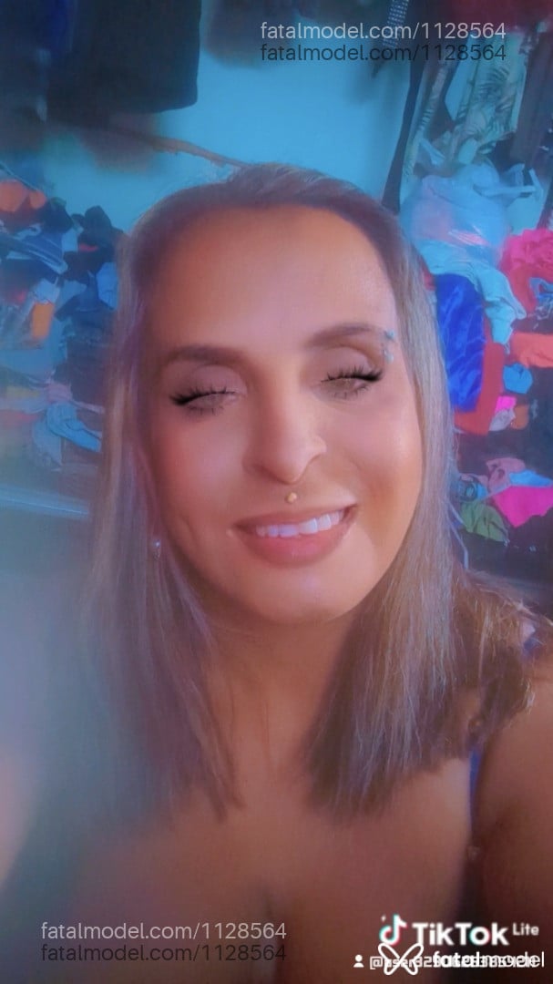Acompanhante mulher loira (o) de olhos castanhos em Fronteira Acompanhante mulher loira (o) de olhos castanhos em Fronteira - Karol