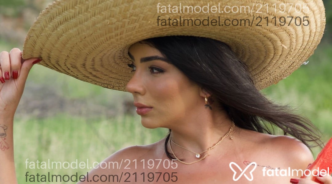 Acompanhante mulher com cabelo castanho de olhos castanhos - Sofia Araújo Acompanhante mulher com cabelo castanho de olhos castanhos - Sofia Araújo