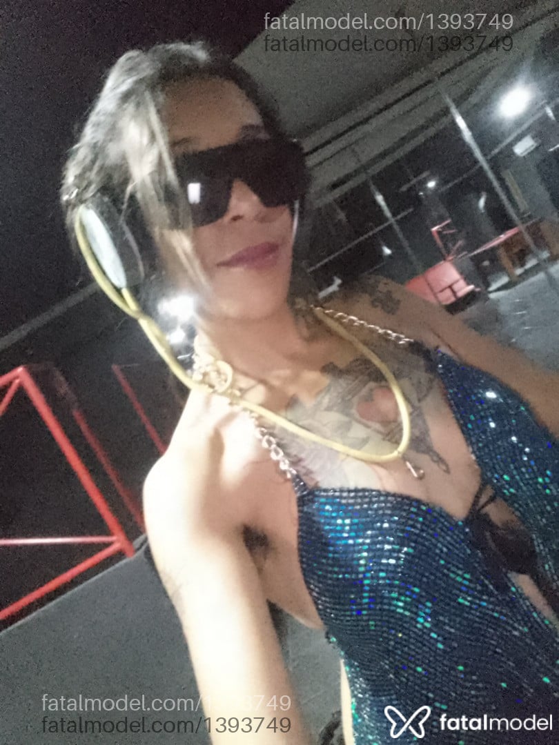 Acompanhante mulher morena (o) de olhos castanhos em São Gonçalo do Sapucaí - Alexxa Di Minas