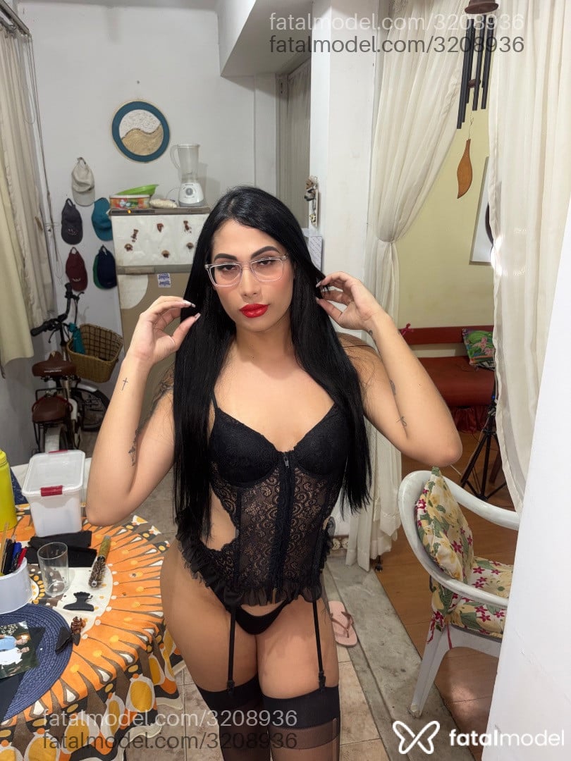 Acompanhante mulher trans morena (o) de olhos pretos em Rio de Janeiro - Bruna
