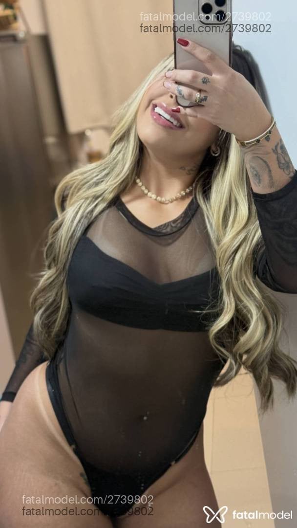 Acompanhante mulher loira (o) de olhos mel em Santiago - Alice Almeida