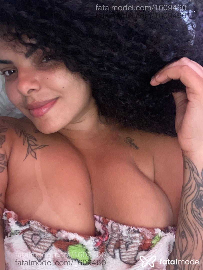 Acompanhante mulher morena (o) de olhos castanhos em Ponta Grossa - Monique
