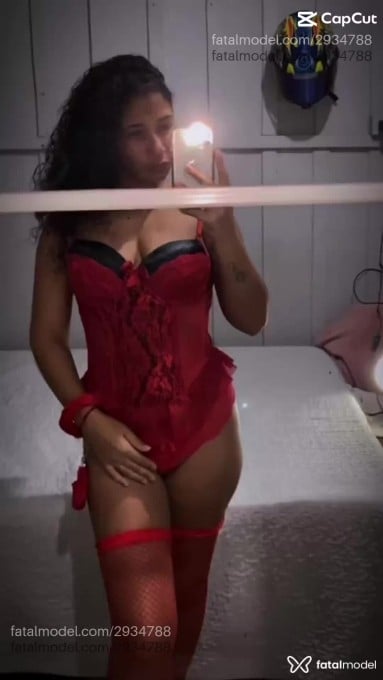 Acompanhante mulher ruiva (o) de olhos mel em Maringá - Perini