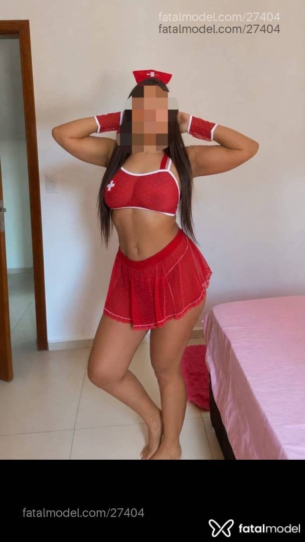 Acompanhante mulher com cabelo castanho de olhos castanhos - Liz Nicole