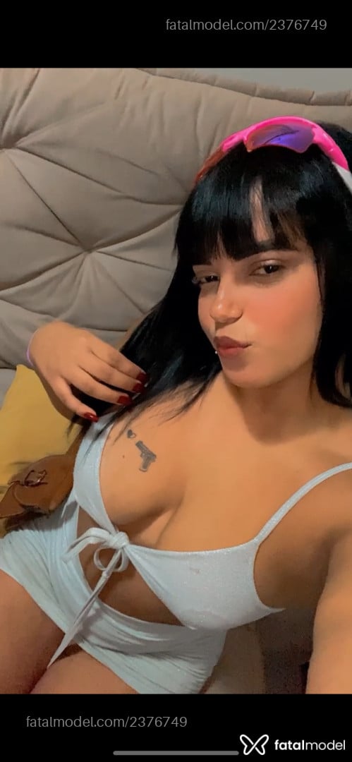 Acompanhante mulher com cabelo castanho de olhos castanhos em Macaé - Brunessa Salles