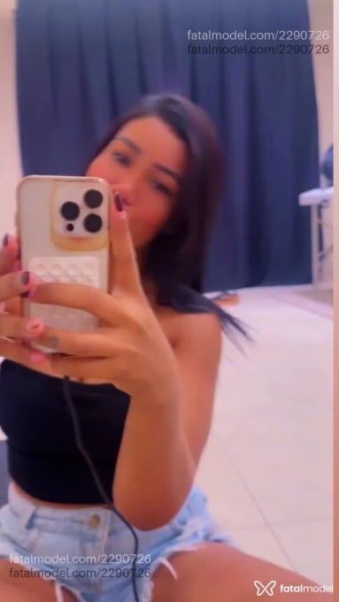 Acompanhante mulher morena (o) de olhos pretos em Goiânia - Janaína Silva