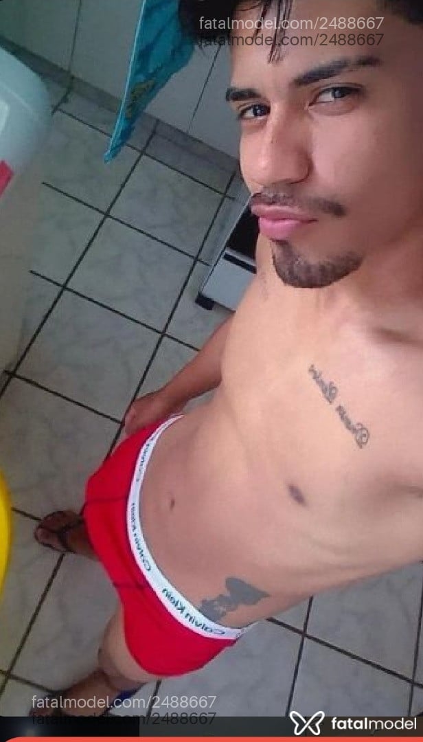 Acompanhante homem morena (o) de olhos pretos em Goiânia - Caio