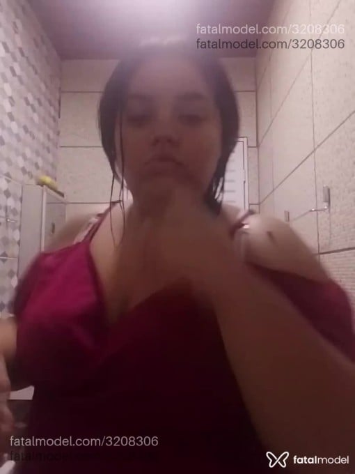 Acompanhante mulher morena (o) de olhos castanhos em Rondonópolis Acompanhante mulher morena (o) de olhos castanhos em Rondonópolis - Mavih