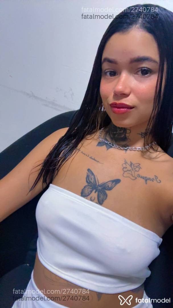 Acompanhante mulher morena (o) de olhos castanhos - Venélope