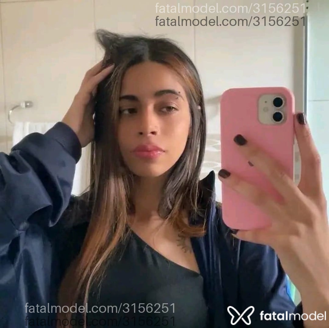 Acompanhante mulher com cabelo castanho de olhos castanhos em São Sebastião - Yasmin
