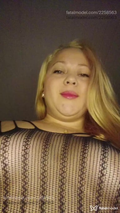 Acompanhante mulher loira (o) de olhos mel em Boa Vista - Bubaah
