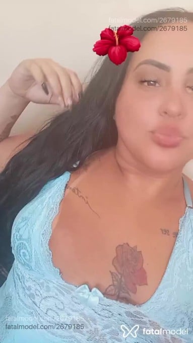 Acompanhante mulher morena (o) de olhos pretos em Macaé - Sol
