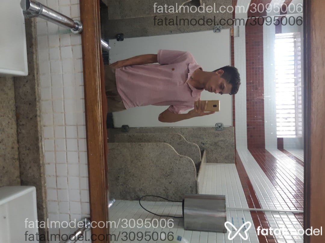 Acompanhante homem com cabelo castanho de olhos castanhos em Belém - Otavio
