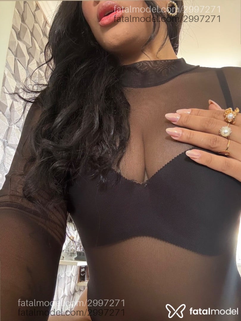 Acompanhante mulher morena (o) de olhos mel em Goiânia - Aimée Giovanna