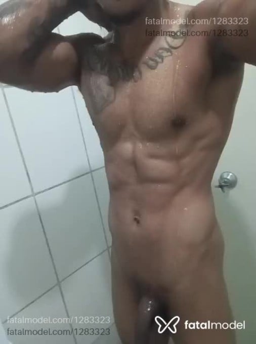 Acompanhante homem com cabelo castanho de olhos castanhos em Pindamonhangaba Acompanhante homem com cabelo castanho de olhos castanhos em Pindamonhangaba - Morenosarado