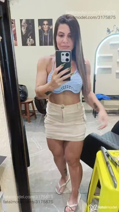 Acompanhante mulher com cabelo castanho de olhos castanhos em Rio de Janeiro - Manu Mendes