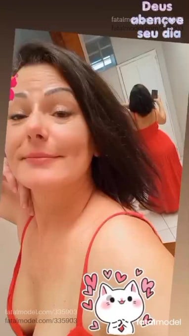 Acompanhante mulher morena (o) de olhos castanhos em Lages Acompanhante mulher morena (o) de olhos castanhos em Lages - Diana