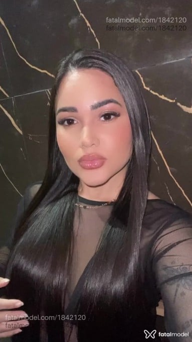 Acompanhante mulher com cabelo castanho de olhos castanhos em Petrolina Acompanhante mulher com cabelo castanho de olhos castanhos em Petrolina - Catarina