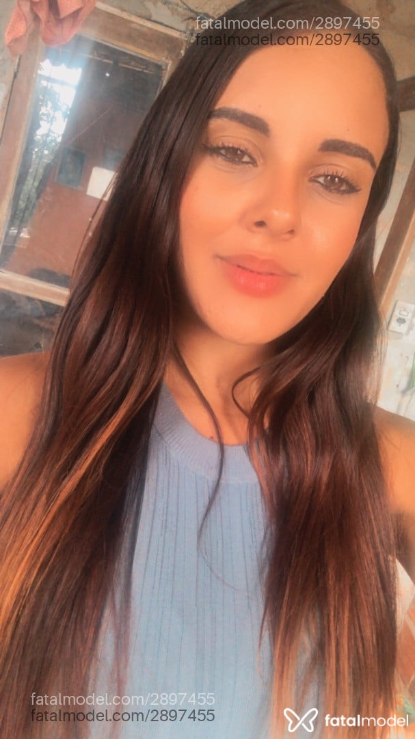 Acompanhante mulher com cabelo castanho de olhos mel em Virtual - Dudapervesa