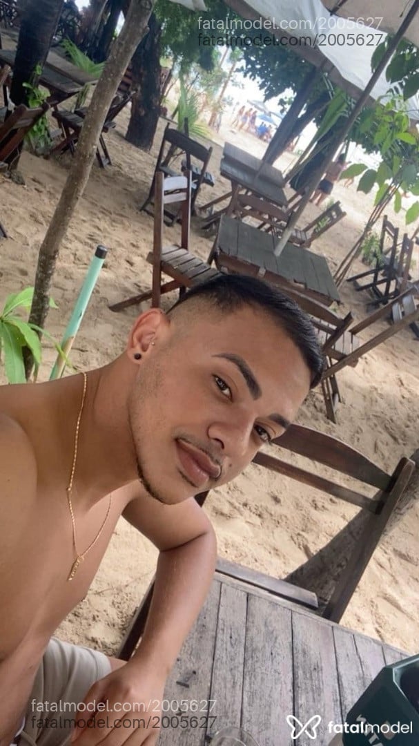 Acompanhante homem morena (o) de olhos pretos em Fortaleza - Pedro
