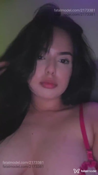 Acompanhante mulher com cabelo castanho de olhos castanhos em São Paulo - Felícia Martine