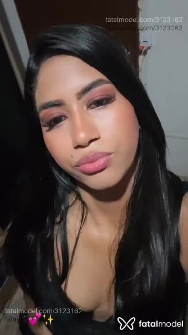 Acompanhante mulher morena (o) de olhos castanhos em Lucas do Rio Verde - Vick Santos