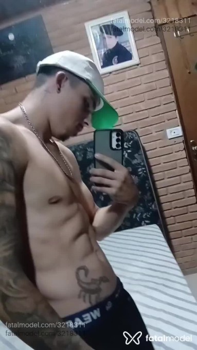 Acompanhante homem morena (o) de olhos pretos em Ubatuba - Tharllys