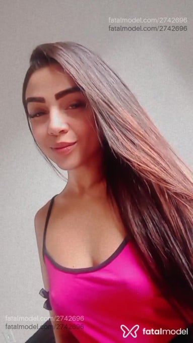 Acompanhante mulher morena (o) de olhos pretos em Passos - Isabella