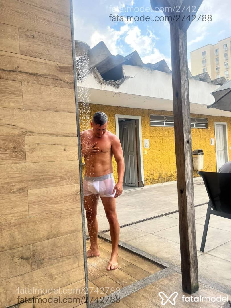 Acompanhante homem morena (o) de olhos castanhos em Rio de Janeiro - Gostosao