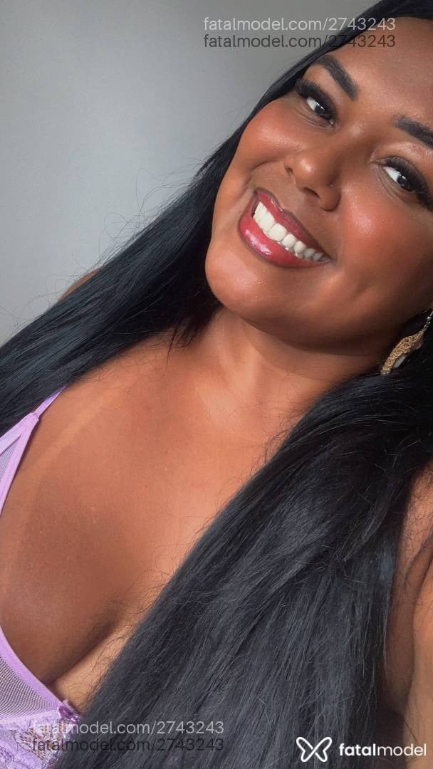 Acompanhante mulher morena (o) de olhos castanhos em Caraguatatuba Acompanhante mulher morena (o) de olhos castanhos em Caraguatatuba - Nicole