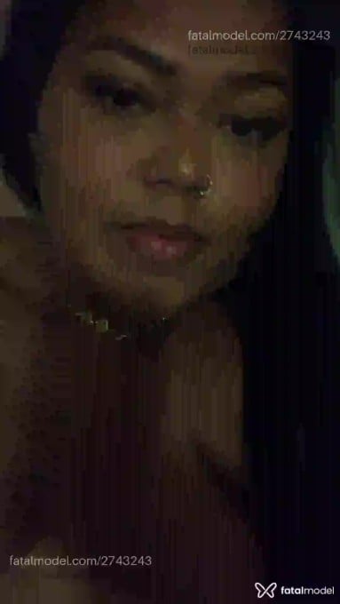 Acompanhante mulher morena (o) de olhos castanhos em Caraguatatuba - Nicole