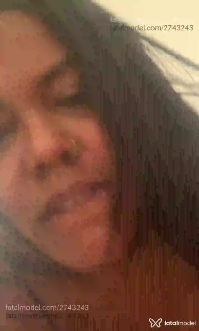 Acompanhante mulher morena (o) de olhos castanhos em Caraguatatuba Acompanhante mulher morena (o) de olhos castanhos em Caraguatatuba - Nicole