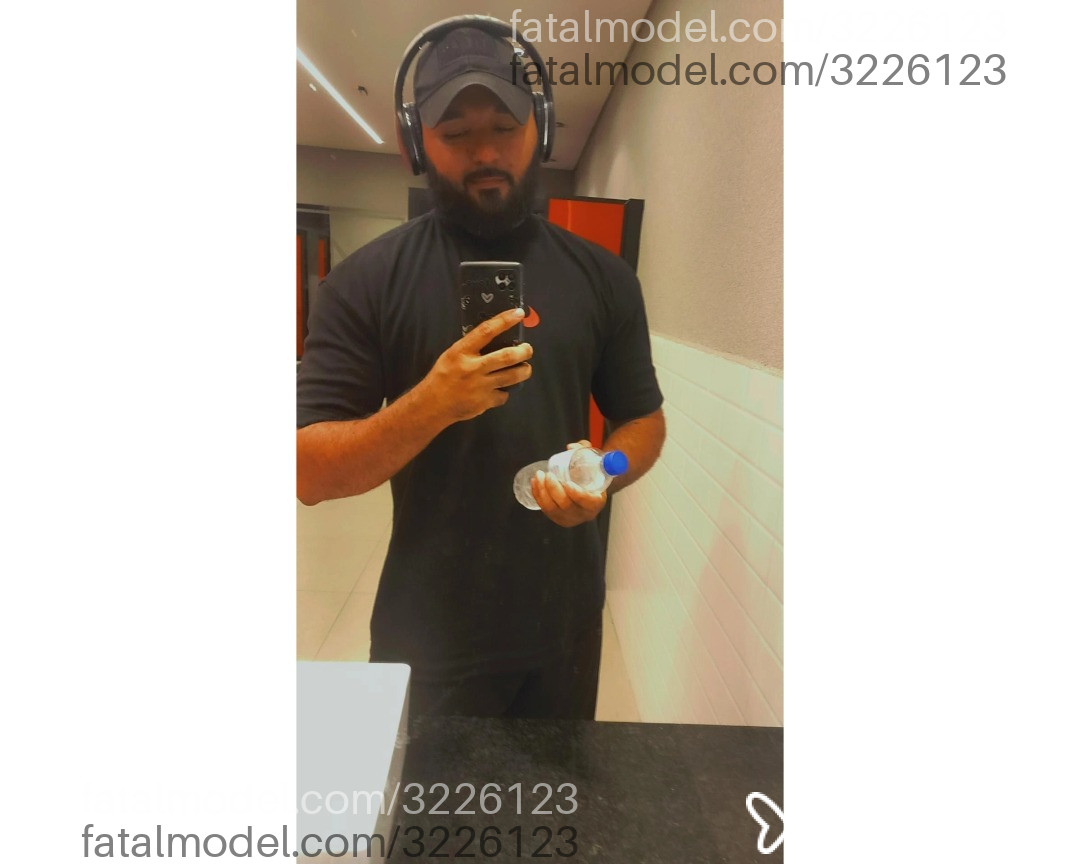 Acompanhante homem morena (o) de olhos castanhos - Henrique Acompanhante homem morena (o) de olhos castanhos - Henrique