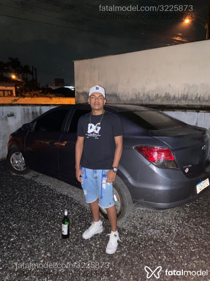 Acompanhante homem morena (o) de olhos castanhos em Joinville - Jonathan